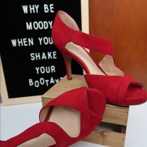 Kelly & Katie Livana Sandal (Red)